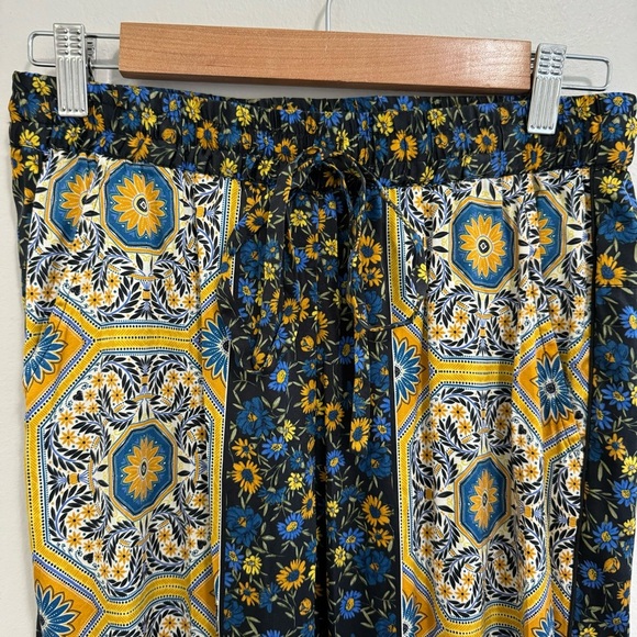Johnny Was Silk Blend Print Joggers - Picture 2 of 8